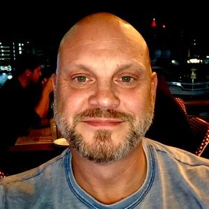 Meet your Posher, Lee